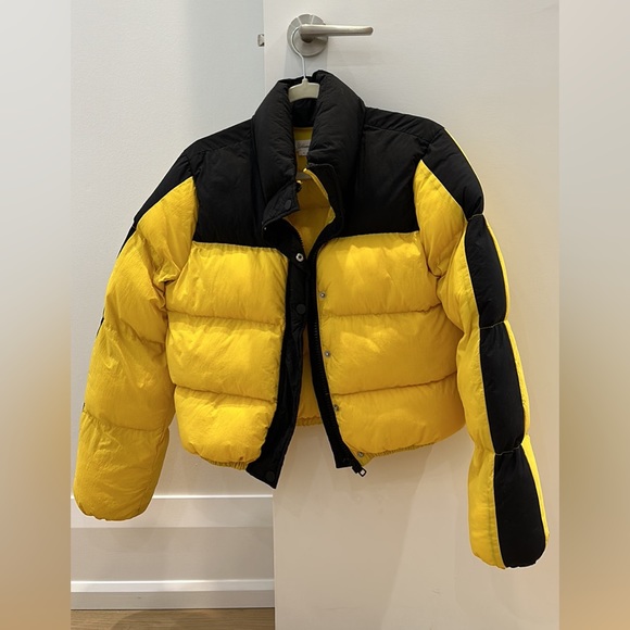 Lovers & Friends Puffer Jacket Black and Yellow XXS - Picture 3 of 4